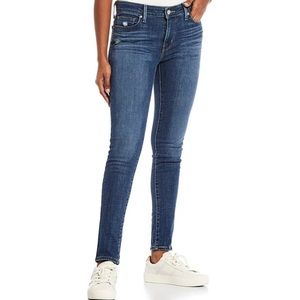 Levi’s 711 Skinny Jeans